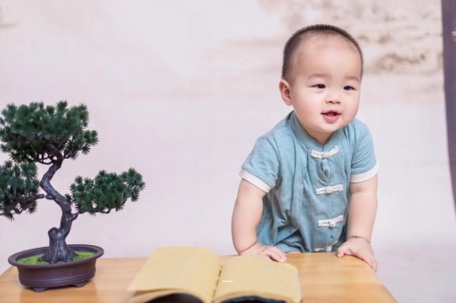 供卵包生男孩公司满月宝宝头围多少正常